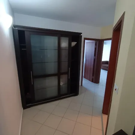 затворено - Number 5 Appartement Tsarévo