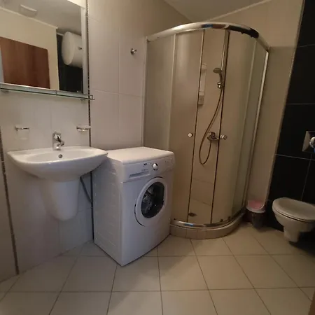 затворено - Number 5 Appartement