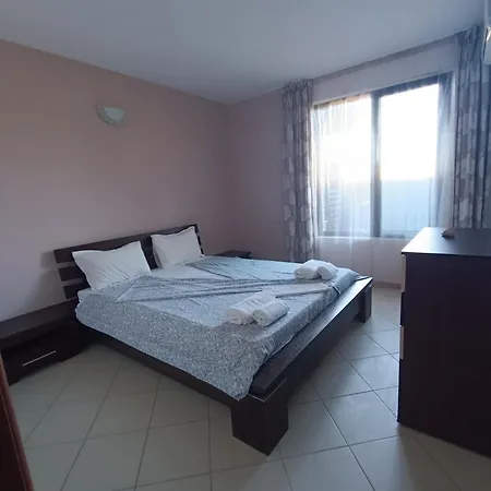 затворено - Number 5 Appartement