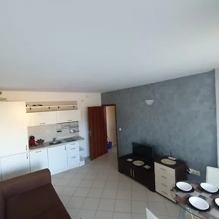 Appartement затворено - Number 5